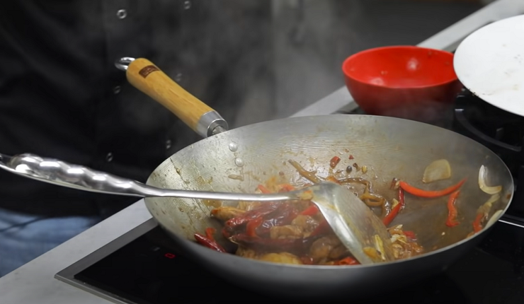 How to Cook in a Wok