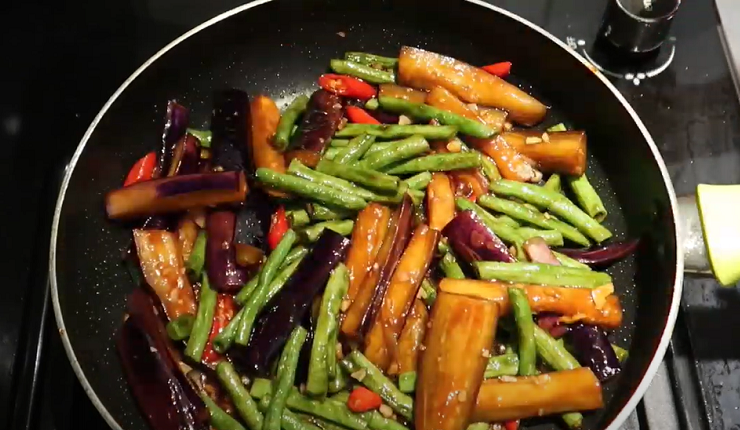 Green Bean and Eggplant Stir-Fry